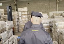 Capi Armani contraffatti, maxisequestro GdF