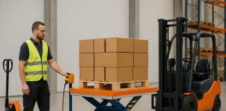 Soluzioni ergonomiche e personalizzate per il sollevamento industriale con sax lift