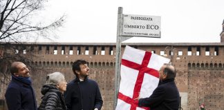 Passeggiata di Piazza Castello intitolata ad Umberto Eco