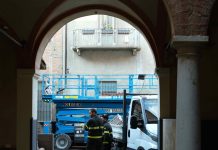 Morti sul lavoro, operaio precipita da 10 meti a Cremona
