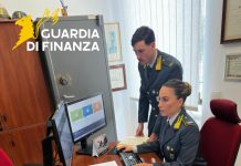 Frode fiscale, GdF arresta 3 persone