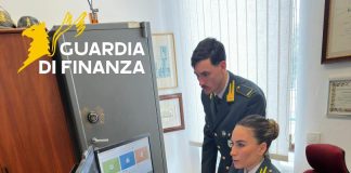 Frode fiscale, GdF arresta 3 persone