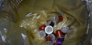 Le capsule di caffè in alluminio si recuperano nel sacco giallo
