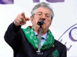 Morto Umberto Bossi, il fondatore della Lega aveva 84 anni