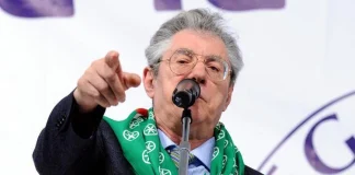 Morto Umberto Bossi, il fondatore della Lega aveva 84 anni