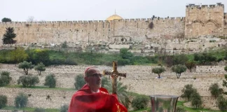 Pizzaballa, negato l’accesso al Santo Sepolcro, poi Israele fa marcia indietro