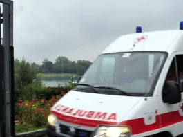 Operaio schiacciato da escavatore nel bresciano