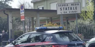 Insegnante accoltellata, 13enne in comunità