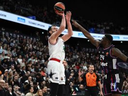 Eurolega, Olimpia sconfitta a Parigi