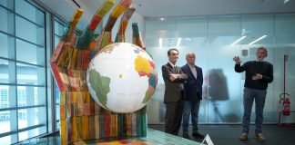 Installazione Fondazione Exodus don Antonio Mazzi a Palazzo Lombardia