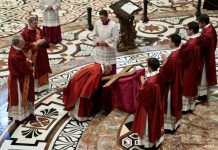 Perdono, speranza e libertà rivelano la gloria di Dio, la Passione in Duomo