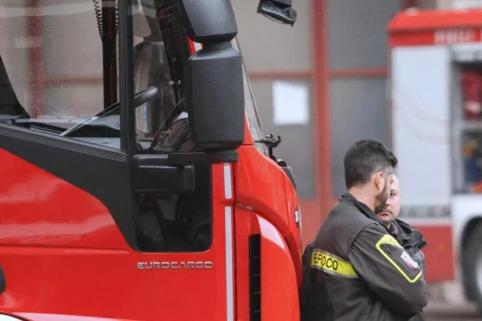 insediamento_del_nuovo_comandante_provinciale_dei_vigili_del_fuoco_gaetano_vallefuoco_al_comando_di_via_messina