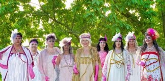 BB Barbara Braghin e le modelle curvy e over “Angeli Dorati” sfilano a Villa Caprile di Pesaro