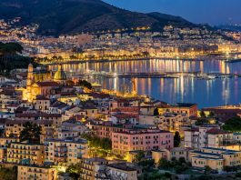 Salerno, la porta della Divina: perché sempre più viaggiatori scelgono la città come base per scoprire la Costiera Amalfitana Salerno Costiera Amalfitana