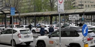 Taxi, il corteo verso Palazzo Marino
