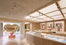 Pandora apre il primo flagship in Italia a Milano