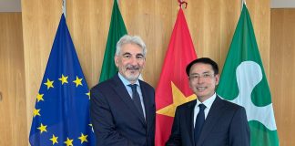 Lombardia/Vietnam, Cattaneo incontra delegazione di Hanoi: opportunità per le imprese su industria 4.0, automazione e trasporti Lombardia Vietnam cooperazione economica