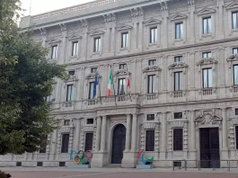 Comune di Milano, manovra da 32 milioni per il personale