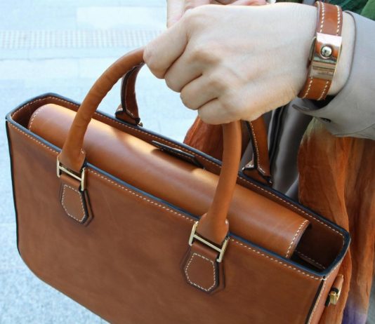 I designer indipendenti di borse a Milano: come l’artigianato locale ridefinisce il lusso contemporaneo artigianato locale milano
