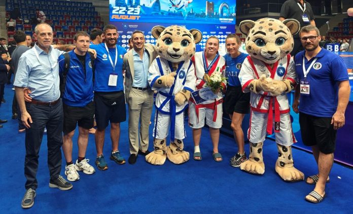 foto 3 Mondiale Qazaq Kuresi 2026 Eleonora Ghetti con Squadra Azzurra