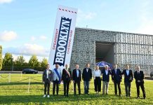 PERFETTI VAN MELLE CELEBRA 80 ANNI DI ATTIVITÀ Installazione Brooklyn - Van Melle