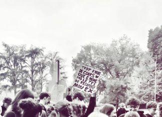 Liceo Stendhal di Milano, protesta degli studenti contro tagli e criticità del sistema scolastico