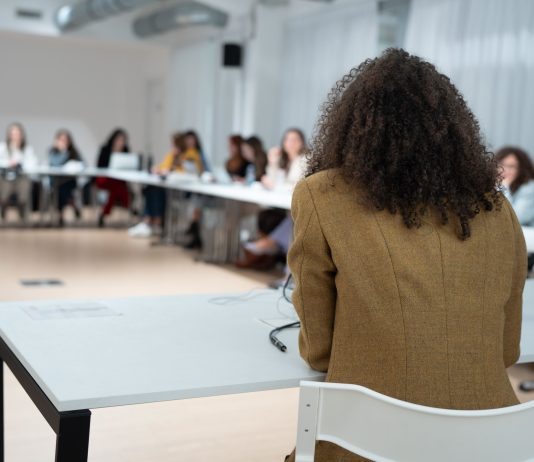 StrongHer 2026, al via il programma gratuito di Qonto per le imprenditrici