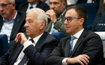 Caro gasolio, domani a Milano incontro in Prefettura con Salvini e le associazioni dell’autotrasporto