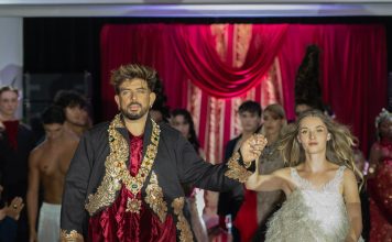 Diamond Luisant, Revolution 26 a Milano: l’alta moda diventa TeatroModa
