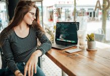 Smart working nei coworking e nei bar milanesi: le regole per non rischiare i dati aziendali