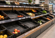 Blocchi dei tir, aziende in allarme: Rummo ferma la produzione e i supermercati riducono le consegne